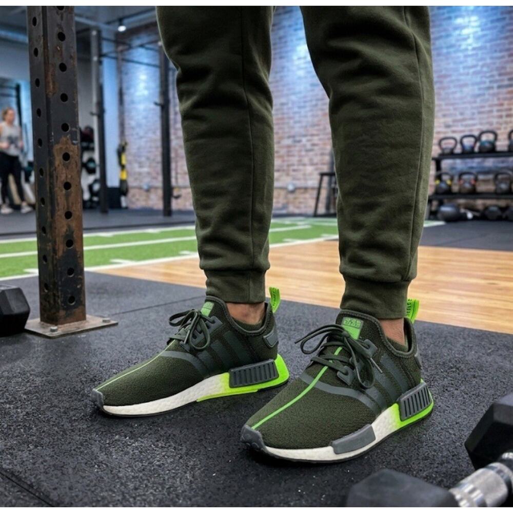 Adidas NMD R1 x Star Wars Shoes Green Yoda 2019 Athletic Sneaker Size 5